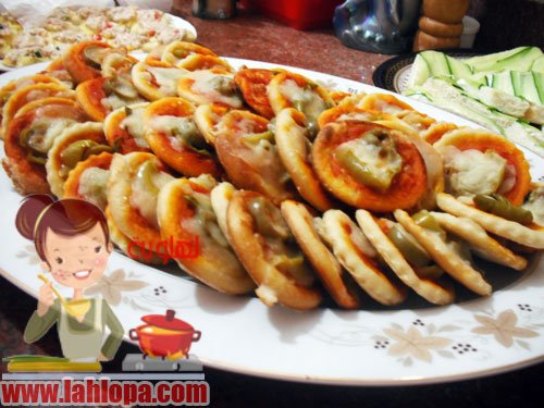 طريقة عمل مينى بيتزا
